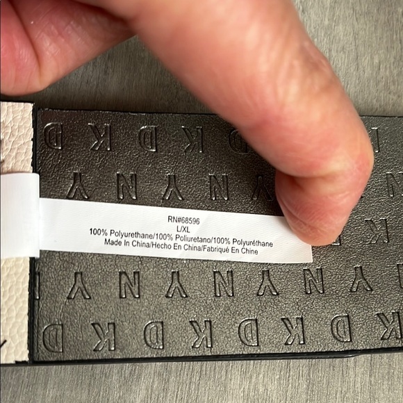 DKNY Faux Leather Cream Belt with Gold Buckle, Size L/XL - Picture 6 of 8